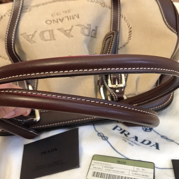 Prada 💯 authentic - Picture 6 of 8
